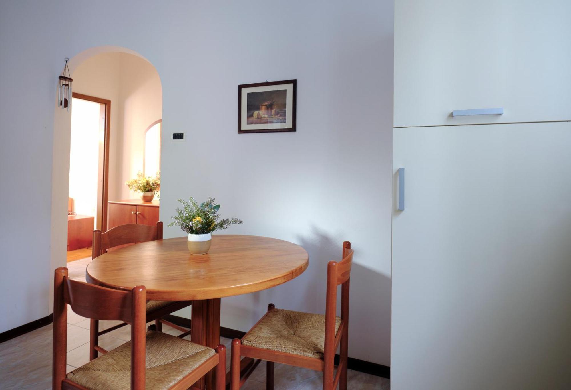 Apartments Ab 伊佐拉 外观 照片