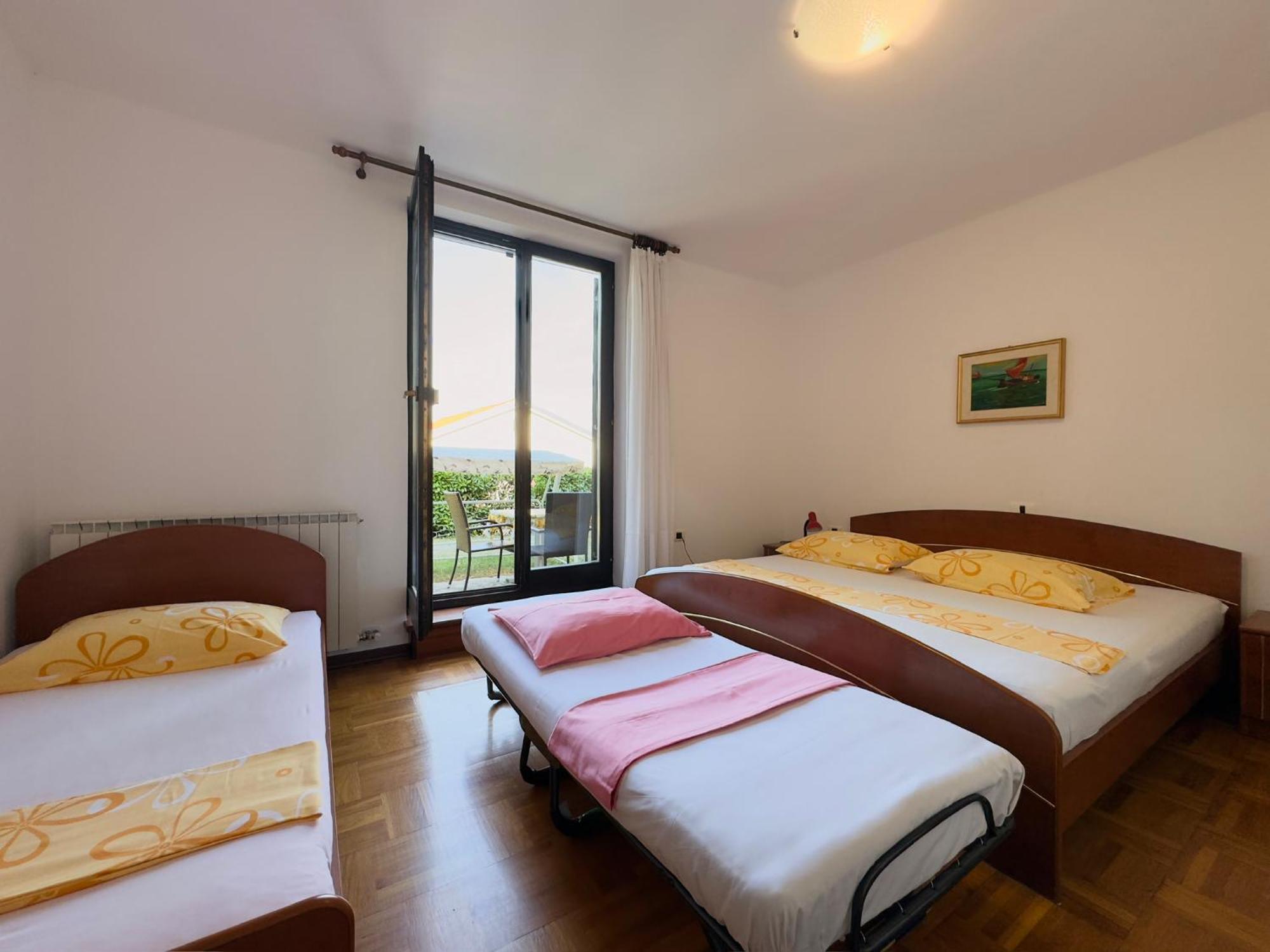 Apartments Ab 伊佐拉 外观 照片